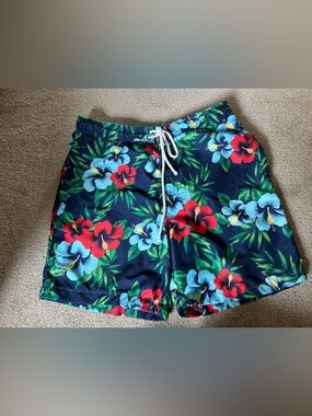 Source Unknown Navy Floral Men's Swim Trunks
